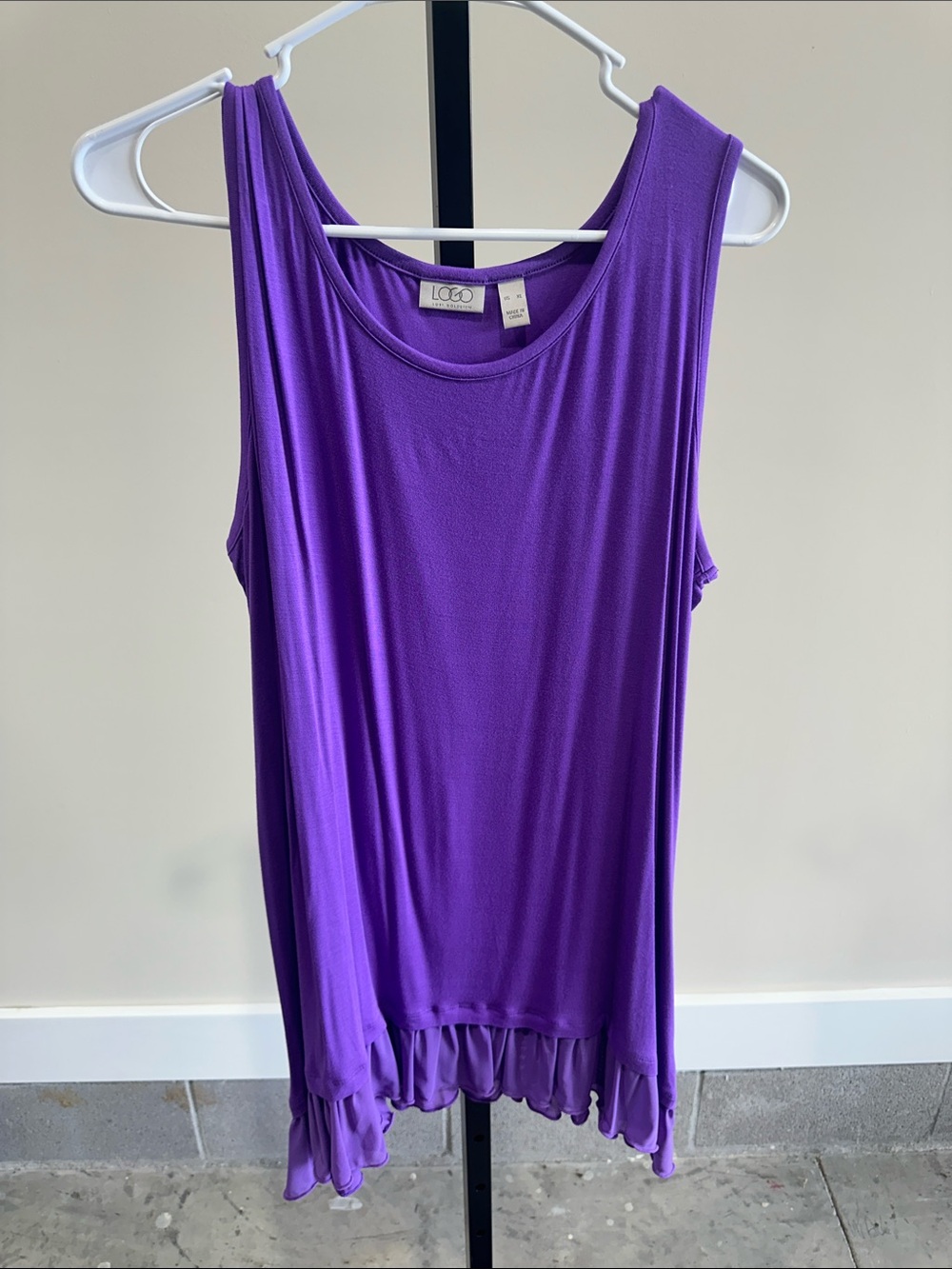 Logo by Lori Goldstein Purple Tank women’s size XL